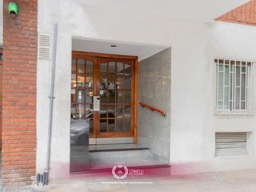 Venta departamento 3 ambientes 57M² con balcón al frente en Parque Chacabuco Caballito apto crédito
