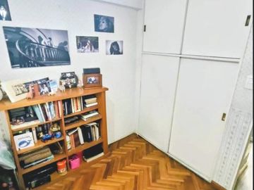 Venta 4 ambientes c/ dependencia. Frente con balcón. Reciclado.  Subte B. Camargo 700. Villa Crespo.