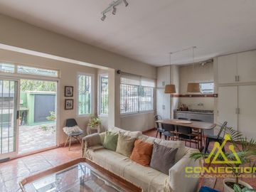 VENTA PH DE 4 AMBIENTES DUPLEX EN FLORES CON PILETA, TERRAZA Y PARRILLA