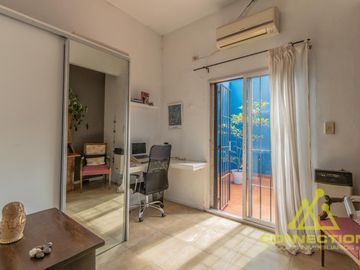 VENTA PH DE 4 AMBIENTES DUPLEX EN FLORES CON PILETA, TERRAZA Y PARRILLA