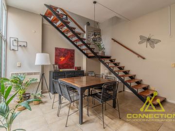 VENTA PH DE 4 AMBIENTES DUPLEX EN FLORES CON PILETA, TERRAZA Y PARRILLA