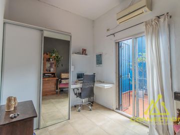 VENTA PH DE 4 AMBIENTES DUPLEX EN FLORES CON PILETA, TERRAZA Y PARRILLA