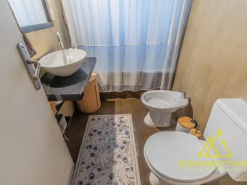VENTA PH DE 4 AMBIENTES DUPLEX EN FLORES CON PILETA, TERRAZA Y PARRILLA