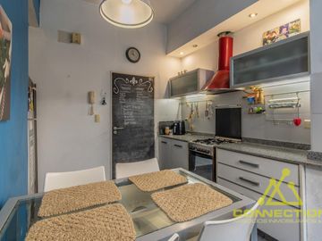 VENTA PH DE 4 AMBIENTES DUPLEX EN FLORES CON PILETA, TERRAZA Y PARRILLA
