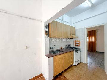 Venta casa 3 ambientes en Lote Propio con departamento de 2 ambientes, Ituzaingo