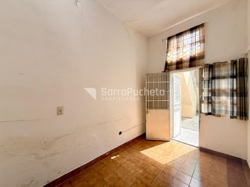 Venta casa 3 ambientes en Lote Propio con departamento de 2 ambientes, Ituzaingo