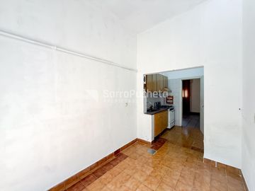 Venta casa 3 ambientes en Lote Propio con departamento de 2 ambientes, Ituzaingo