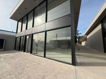 Alquiler Local Comercial a estrenar Complejo  Zona Sur