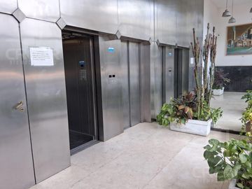 Sarmiento 750 5º B 1dorm  VENTA