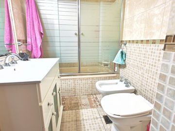 VENTA - Casa 3 Dormitorios, Jardín y Piscina. Apta crédito. Zona sur, Rosario