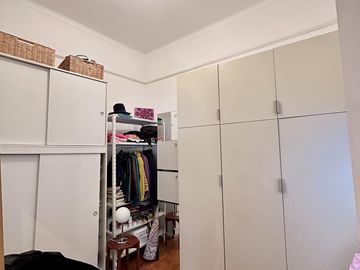 Casa en 3 plantas en venta.