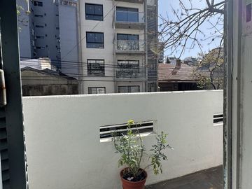 Casa en 3 plantas en venta.
