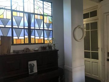 Casa en 3 plantas en venta.