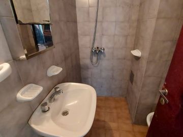 Departamento en Venta en Alberdi- 2 Dormitorios - Cocina separada - patio propio - Apto crédito!