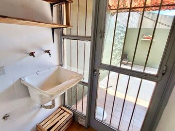 Departamento en Venta en Alberdi- 2 Dormitorios - Cocina separada - patio propio - Apto crédito!