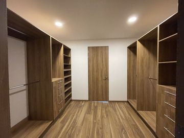 DEPARTAMENTO AMUEBLADO DE LUJO EN RENTA EN JURIQUILLA, QUERETARO