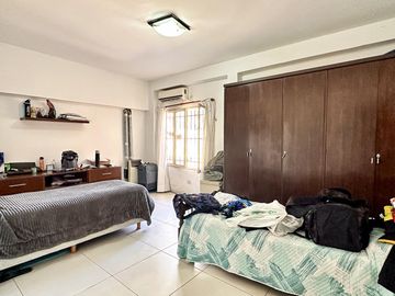 Casa de 3 dormitorios con jardin, pileta y quincho en Saladillo