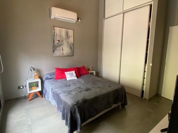 Alquiler departamento 2 ambientes AMOBLADO  con balcón y patio  EN VILLA CRESPO