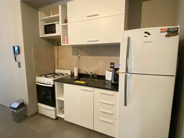 Alquiler departamento 2 ambientes AMOBLADO  con balcón y patio  EN VILLA CRESPO