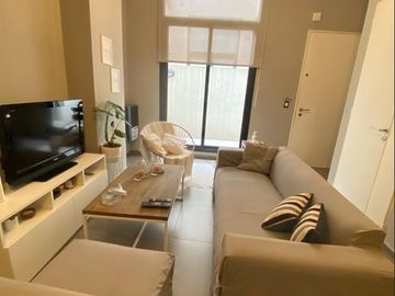 Alquiler departamento 2 ambientes AMOBLADO  con balcón y patio  EN VILLA CRESPO