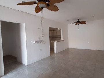 CASA EN VENTA EN  COLONIA MORELOS, CIUDAD DEL CARMEN CAMPECHE.