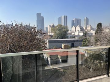 Comodo monoambiente divisible. Apto Profesional
