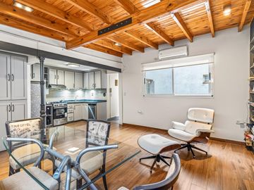 2 ambientes amplio con opción a 3 ambientes - gran terraza propia en Flores