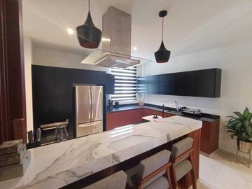 Penthouse en Renta en Montes de Ame 