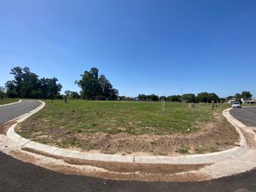 Lote/Terreno en venta en Pilar con FINANCIACION