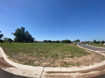 Lote/Terreno en venta en Pilar con FINANCIACION