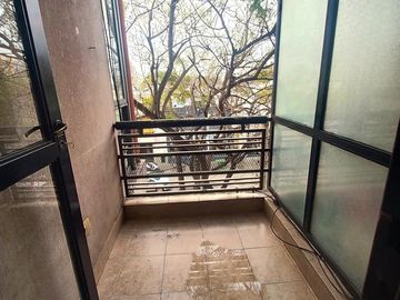 VENTA DEPARTAMENTO RECICLADO DE UN DORMITORIO CON BALCÓN  EN LUIS AGOTE
