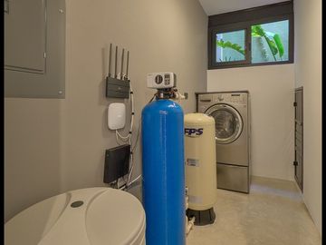 Casa tipo loft, diseño contemporáneo-industrial, centro de Mérida.