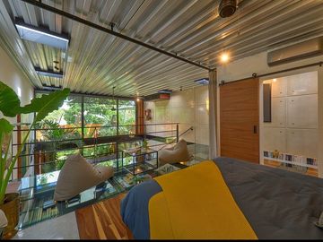 Casa tipo loft, diseño contemporáneo-industrial, centro de Mérida.