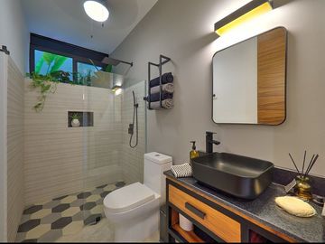 Casa tipo loft, diseño contemporáneo-industrial, centro de Mérida.