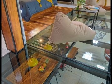 Casa tipo loft, diseño contemporáneo-industrial, centro de Mérida.