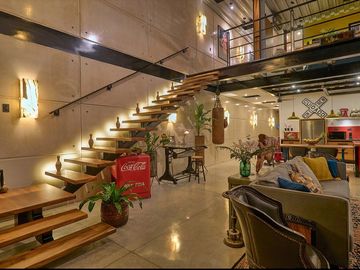 Casa tipo loft, diseño contemporáneo-industrial, centro de Mérida.