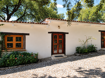 Rancho ecuestre con pozo de agua cerca de Atotonilco, San Miguel de Allende