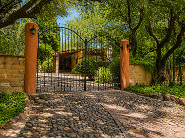 Rancho ecuestre con pozo de agua cerca de Atotonilco, San Miguel de Allende