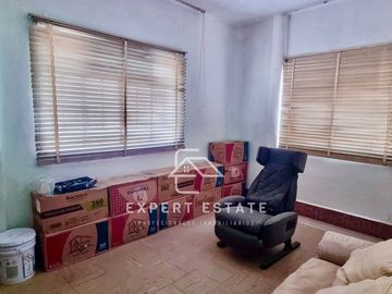 Edificio venta CENTRO - En esquina con local en PB y depto en PA / Corner