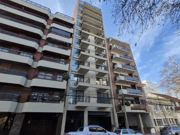 Departamento 3 Ambientes a estrenar con cochera cubierta - La Perla
