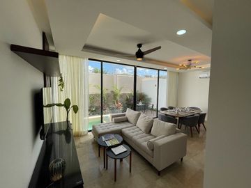 CASA EN VENTA EN MÉRIDA YUCATÁN A 3 MINUTOS DE ALTABRISA