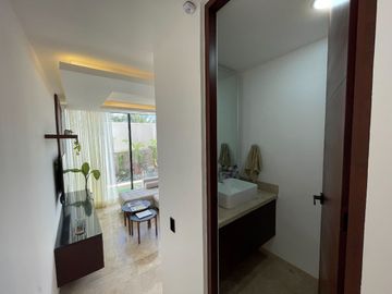 CASA EN VENTA EN MÉRIDA YUCATÁN A 3 MINUTOS DE ALTABRISA