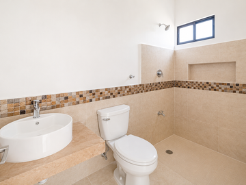 LAUREL PLUS CASA NUEVA EN VENTA ENTREGA INMEDIATA. 1 PISO
