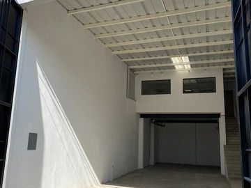 BODEGA EN VENTA EN MARIANO OTERO
