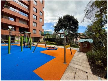 Santa Ana Iluminado Apartamento con Balcón 196 m2 Piso 11