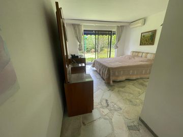 Se Vende Casa Campestre  Pance Casa   De Dos Niveles Con Piscina Exclusiva  Lote 1300 M2