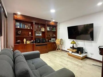 CASA CAMPESTRE EN VENTA EN SABANETA - LOMA DE SAN JOSE (LV)