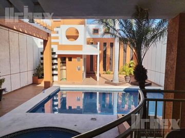ESPECTACULAR RESIDENCIA EN VENTA EN EL BARRIO DE SANTA LUCÍA, CAMPECHE