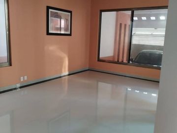 ESPECTACULAR RESIDENCIA EN VENTA EN EL BARRIO DE SANTA LUCÍA, CAMPECHE