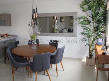 Vive en un Desarrollo con Áreas Verdes y Excelente Distribución RAH2179